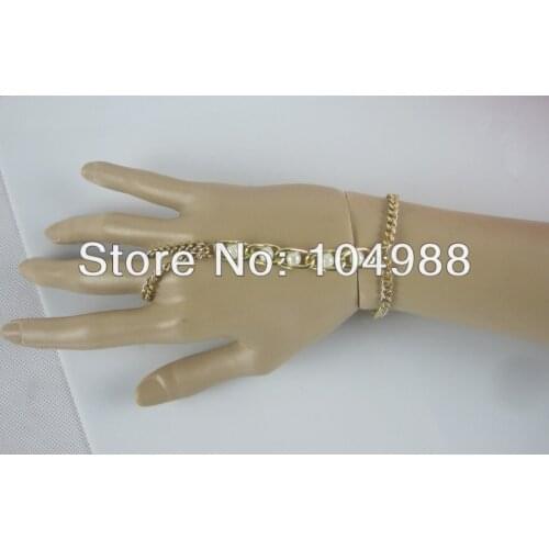 FREE SHIPPING New STYLE BY-261 IMITATION WHITE PUNK PEARLS HAND CHAIN BRACELETS
