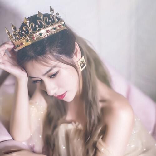 New Medieval European Vintage Alloy Golden Crown Baroque Rhinestone Snow Queen Crown Dream Fancy Cosplay Princess An Crown Props