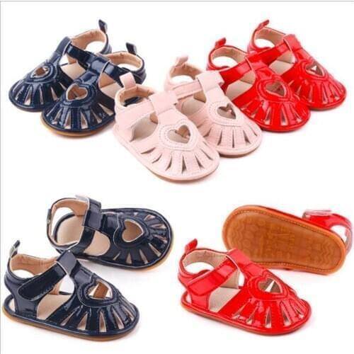 New Baby Summer Shoes Infants Soft First Walkers Rubber Sole Antislip Newborn Shoes Lovely Heart Baby Girls Princess Shoes