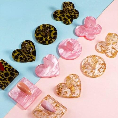 1pcs Nail Practice Base Stand Round/Butterfly/Heart/Square Leopard Manicure False Nail Tips Display Showing Shelf Manicure Tools