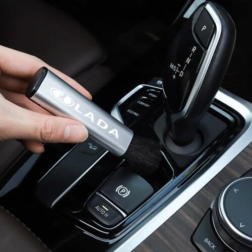 1Pcs PPS Car Retractable Cleaning Brush Artificial Wool Small Brush For Lada Niva Vesta Samara Granta Kalina Largus Priora Xray