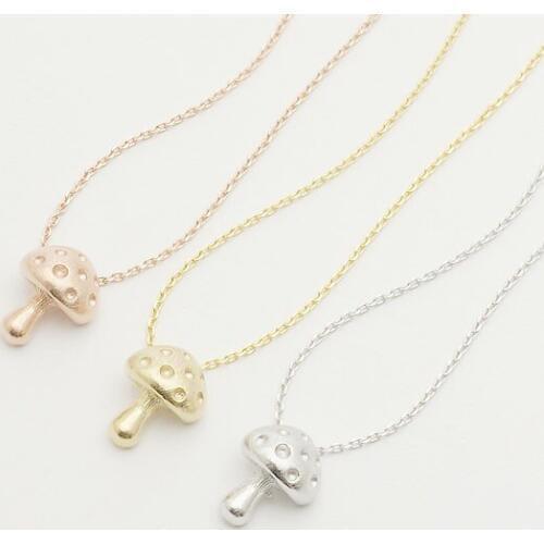 Fashion personality mushroom pendant necklaces, the three-dimensional mushroom pendant necklaces