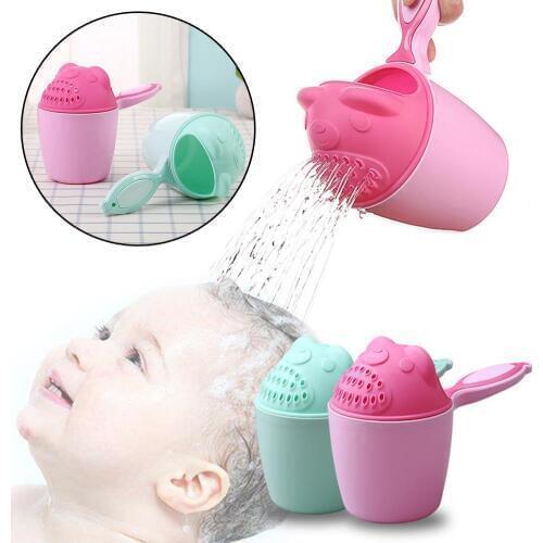 New Bathroom Children Baby Shower Shampoo Rinse Cup Cartoon Bear Hair Washing Spoon