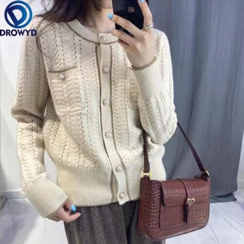 Autumn and Winter Small Fragrant Wind Knit Top Womens Design Sense Niche Coat 2021 New Short Single-breasted Sweater Cardigan