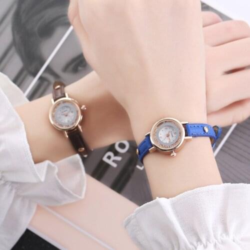 Slim Small Dial Full Diamond Quicksand Ladies Watch Fashion Rhinestone Scale Quartz Watch