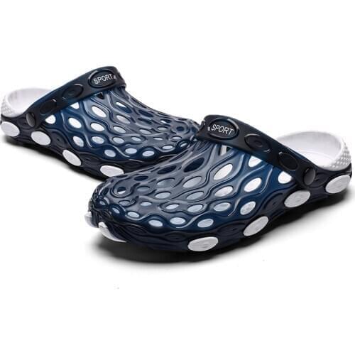 2020 new Summer Men Sandals light Hole Shoes Clogs Sandals For Men EVA Slipper Breathable Hole Garden Shoes Adulto Cholas Hombre