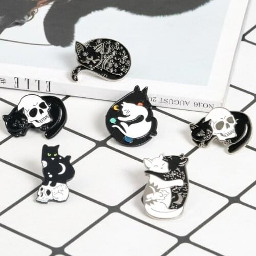 Dark Cat Pins Witch cats Black cat with skull Brooches Punk Kitty Animal Brooch collection for Women Men Cat Jewelry Collar Pin