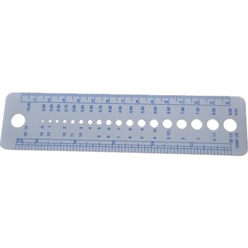 1Pcs/Pack DIY Knitting Sew Knitting Needle Gauge Sweater Needle Ruler Ruler Tool Sewing Accessories Tools Plastic Inch cm