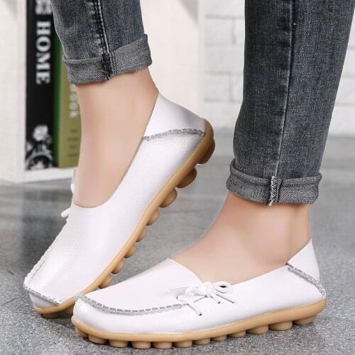 Flats Shoes Women Genuine Leather Shoes Moccasins Mother Loafers Soft Driving Ballet Footwear