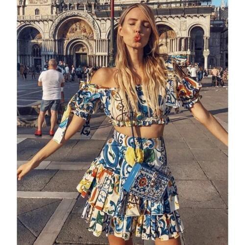 2019 New Design Runway Sweet Glaze Holiday Style Bow Short Jacket Printed Crop Tops+cake Skirt Two Piece Sets Women Suit Dress