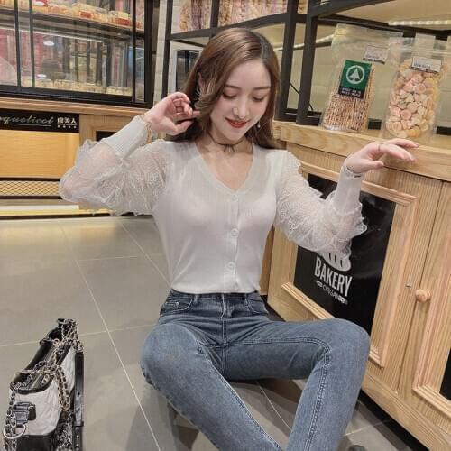 Fashion Women Spring Autumn Style Knitted Blouses Women Casual Long Sleeve V-Neck Lace Shirts Patchwork Bluses Tops DF3305
