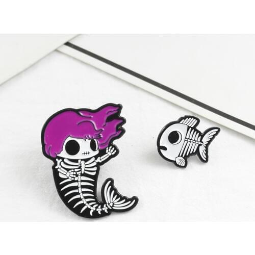 Unique Fish Skull Purple Long Hair Animal Brooch Skeleton Strange Brooches Enamel Punk Pins Personality Jewelry Broche