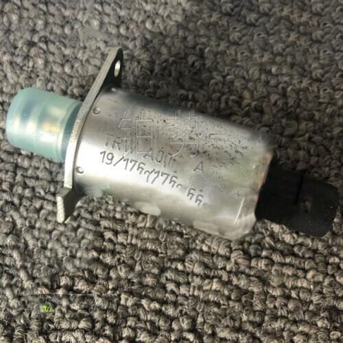 Car Steering gear battery valve Mas era tiQ uat tro por teL eva nte Ghi bli Bogie solenoid steering gear booster pump sensor