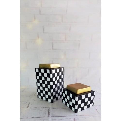 Checkered Square Vase Dual-Hand-Painted