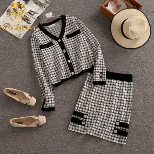 New Fashion Autumn Winter Sweatsuits For Women Vintage Plaid Long Sleeve Knitted Cardigan Coat + Mini Skirt 2 Piece Set