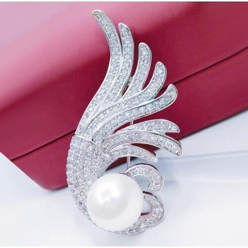 HOT Angel Wing Brooches Bouquet Corsage Hijab Pins Feminino Party Dress Accessories Scarf Buckles Zircon Vintage Brooch Jewelry