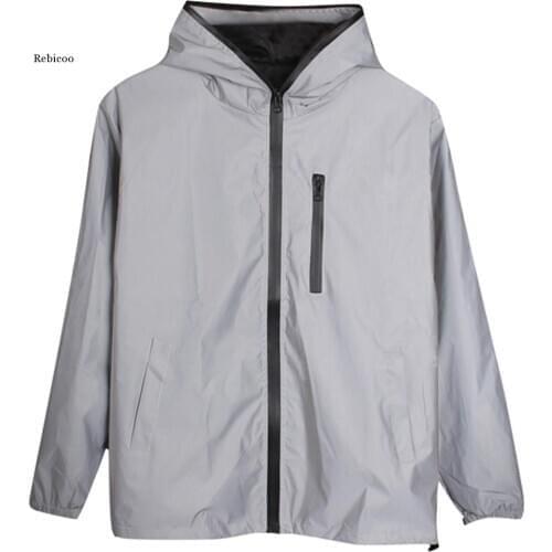 Long Sleeved Reflective Jacket Men / Women Harajuku Windbreaker Jackets Hooded Hip-Hop Streetwear Night Shiny Zipper Coats