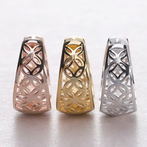 New Arrivals European and American Style Fashion Retro Earrings Hollow Four-leaf Petal Earrings Unique Design Jewelry