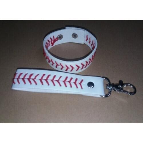 2017 baseball keychain,fastpitch softball accessories baseball seam keychains Key chains are mixed wholesale