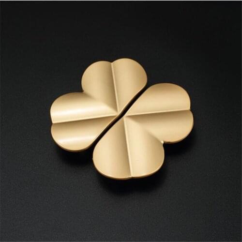 Modern Golden Black Four-leaf Clover Shape Zinc Alloy Wardrobe Door Handle Cabinet Door Knob Simple Drawer Bathroom Closet Pull