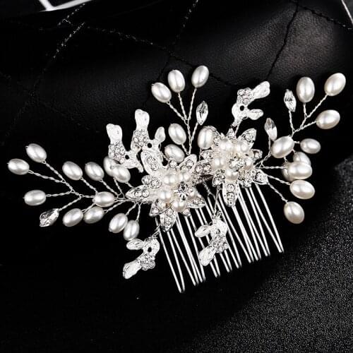 Popular European and American style manual hair comb inserted comb Alloy leaves dot the brides tiara