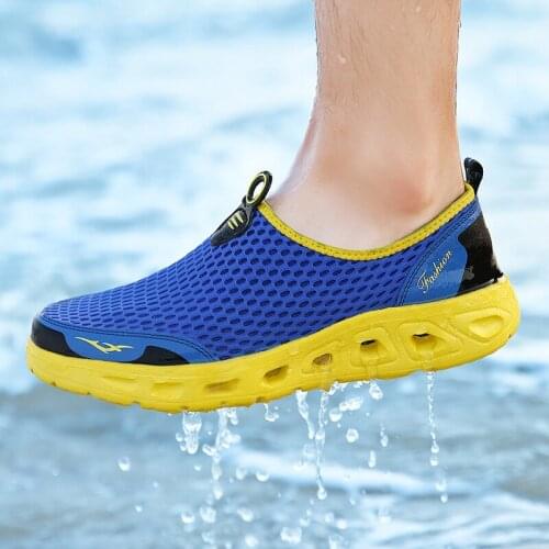 Men Casual Shoes Sneakers Fashion Light Breathable Summer Sandals Outdoor Beach Vacation Mesh Shoes Zapatos De Hombre Men Shoes