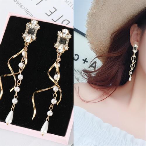 CRLEY 2019 New Summer Vintage Long S Shape Metal Long Drop Earrings Simulated Pearl Pendant Rhinestone Crystal Statement Earring