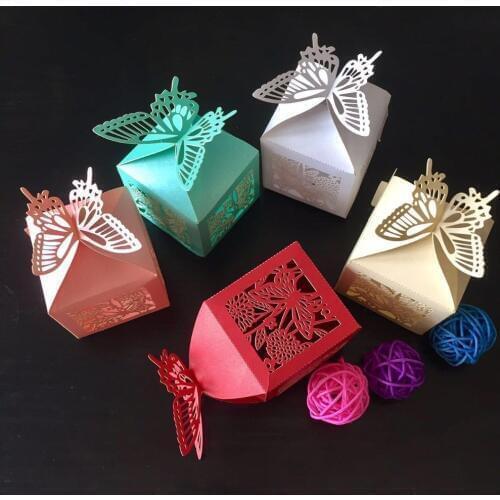 50pcs/pack DIY Hollow Laser Out Butterfly Candy Boxes Souvenirs Wedding Birthday Party Baby Shower Favors Decorations Gift Boxes