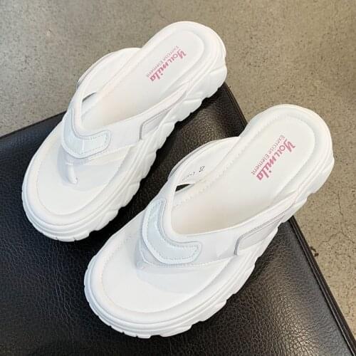 2021 Summer Slippers Women Casual Massage Durable Flip Flops Beach Sandals Female Wedge Shoes outside platform Lady Room Slipper