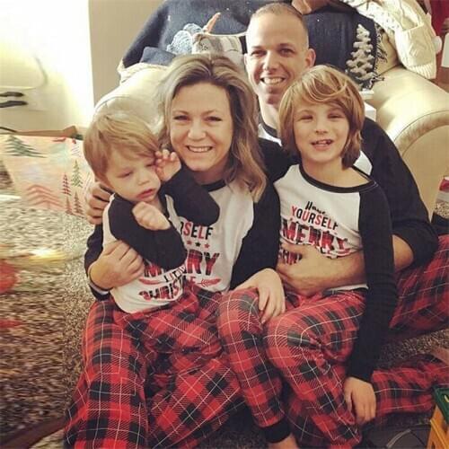 2020 Family Matching Clothes New Explosion Letter Long-sleeved Robe Christmas Red Plaid Pants Parent-child Costume Family Look