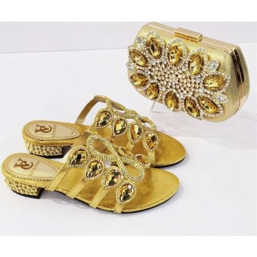 Slippers 2021 African Lastest Italian Design Party Wedding Women Shoes and Bag Set Decirated With Rhinestone in Golden Color