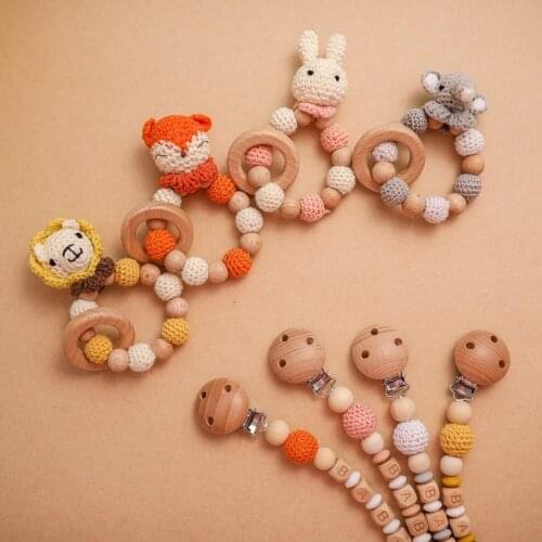 Baby Wooden Rattle Toy Crochet Animal Baby Teether Personalized Name Pacifier Chain Teething Bracelets Rodent Newborn Gifts