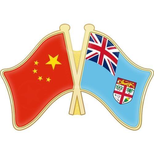 Wholesale custom flag badge zinc alloy printing cross flag lapel k200420