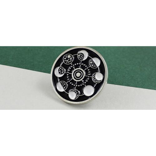 Black Japan And Korea Full Moon Star Round Badge Brooches Pin Cool Style Natural Lunar Phase Change Mysterious Jewelry