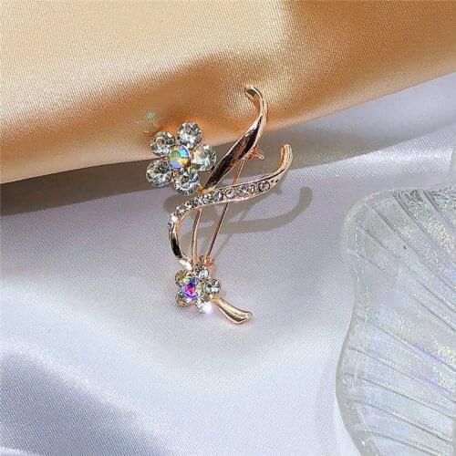 New Luxury Elegant Big Flower Brooches Gold Color Rhinestones Alloy Brooch For Women Party Pins Birthday Gifts