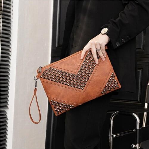2021 NEW Men Handbag Retro Rivets Clutch Envelope Bag Street Luxury leather handbag for men Korea Style Free Shipping