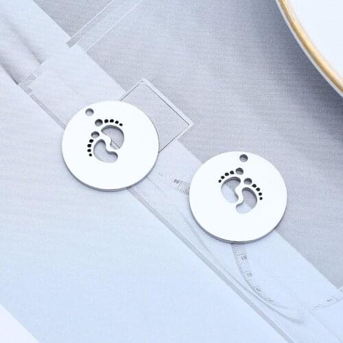 Hollow Foot Toe Charm Footprint Diy Stainless Steel 22mm Round Tag Pendant DIY Jewelry Making Wholesale 10pcs