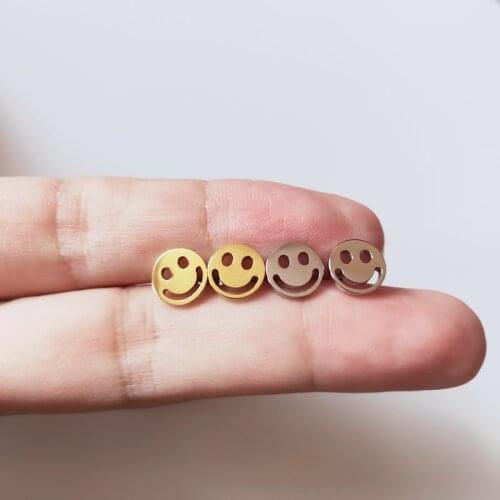 Somodos Women's Gold Earrings