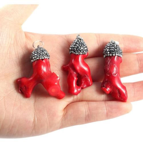 Stone Pendants New 2020 Hot Selling Trendy Red Coral Irregular Shape Pendants Charms Jewelry For Womens Necklace Accessories
