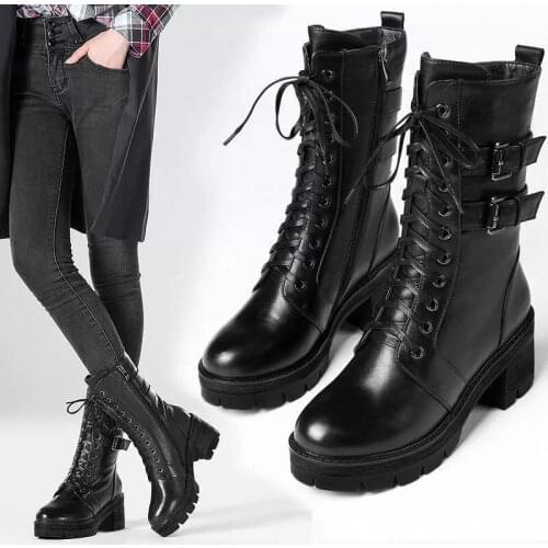 2021 New Womens Autumn Winter Plus Velvet Mart Boots Female Thick-heeled British Style Korean Womens Leather Boots Snow Boots