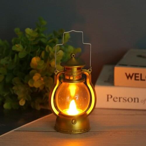 Led Retro Portable Horse Lantern Wind Lantern Christmas Decoration Halloween Candlestick Bar Garden Atmosphere Decoration Lamp