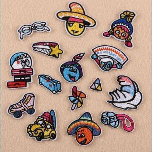 Lovely Feather Patch Badges Embroidered Applique Iron On Kawaii Girl Clothes Stickers Garment Apparel Accessories Patches Badges