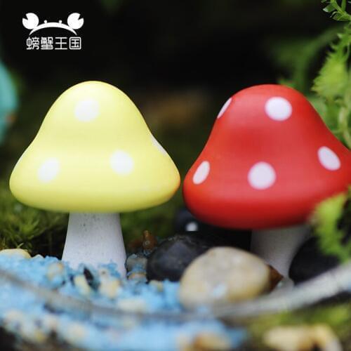 6pcs Mini Multicolor wood Mushroom Models Cute Miniatures Mushroom Home Tiny Garden table Decoration Micro Landscape Miniascape