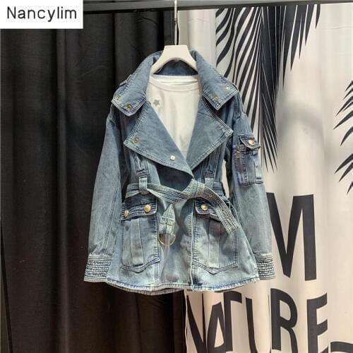 European Trend Vintage Blue Denim Jacket with Belt Women Autumn Loose Bf Suit Collar Temperament Button Jackets Streetwear New
