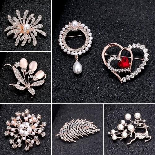 Fashion Rhinestone Alloy Brooch Pin Classic Flower Scarf Clip Weeding Banquet Apparel Decorative Brooches Pins Jewelry Gifts