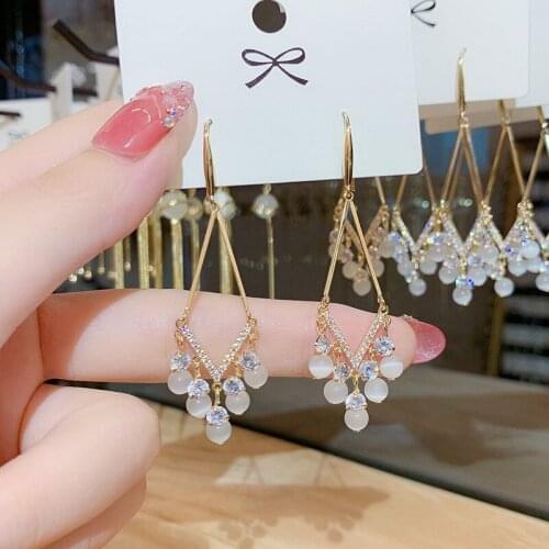 2021 Dongdaemun senior sense micro-zircon opal tassel eardrop new wave Korean temperament long web celebrity earring