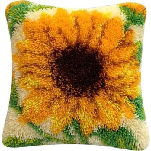 DIY Latch Hook Kit – Sew Your Own Flower Fuzzy Rug with Canvas, Tool