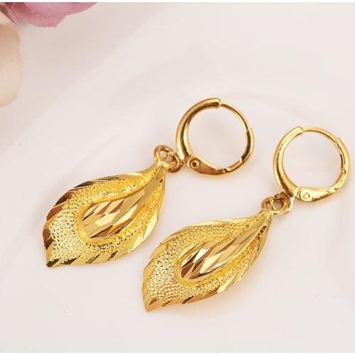 Bangrui Gold Color leaf Earrings Women/Girl,Love Trendy Jewelry for African/Arab/Middle Eastern party jewelry gift