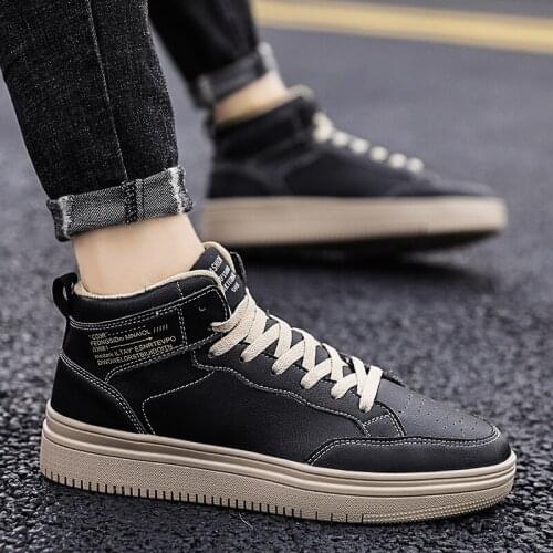 New Men Shoes High-top Walking Shoes Black Shoes for Men High Quality PU Men Fashion Leather Casual Shoes 39-44 Platform Shoes