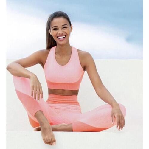 Wholesale Women Solid Color Blank Gym Apparel Fitness Wear Yoga Set Manufacturer Crop Top Tank Fashion Sportswear